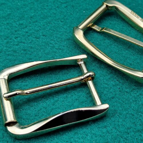 fibbia metallo dorato