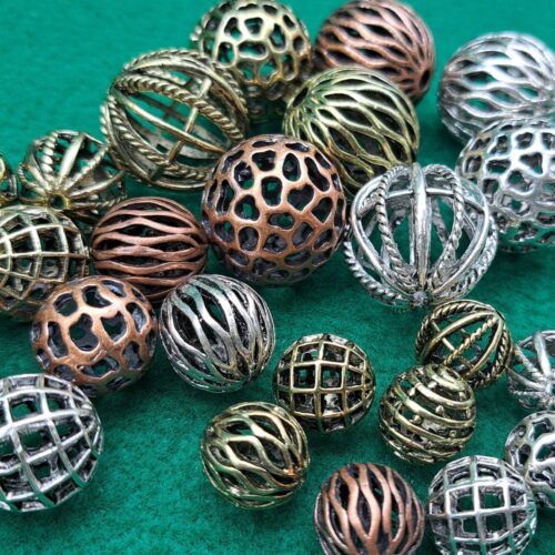 sfere metalliche traforate