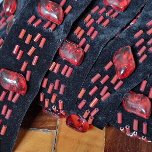 passamaneria velluto con ricami in vetro