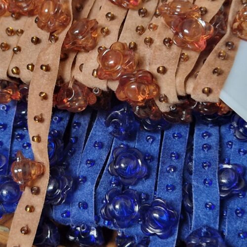 passamaneria velluto con roselline