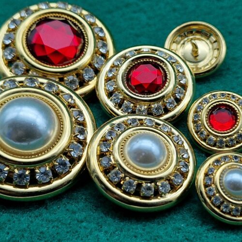 BOTTONE DORATO STRASS E PERLA
