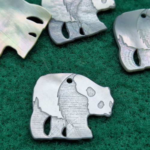 CIONDOLO MADREPERLA ORSO