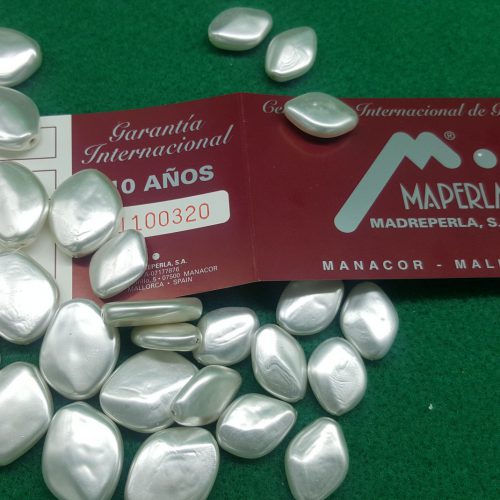 perle di Majorca romboidali