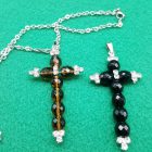 collana croce vetro e strass