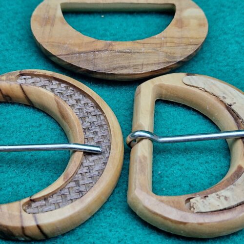 fibbia legno con sughero o midollino