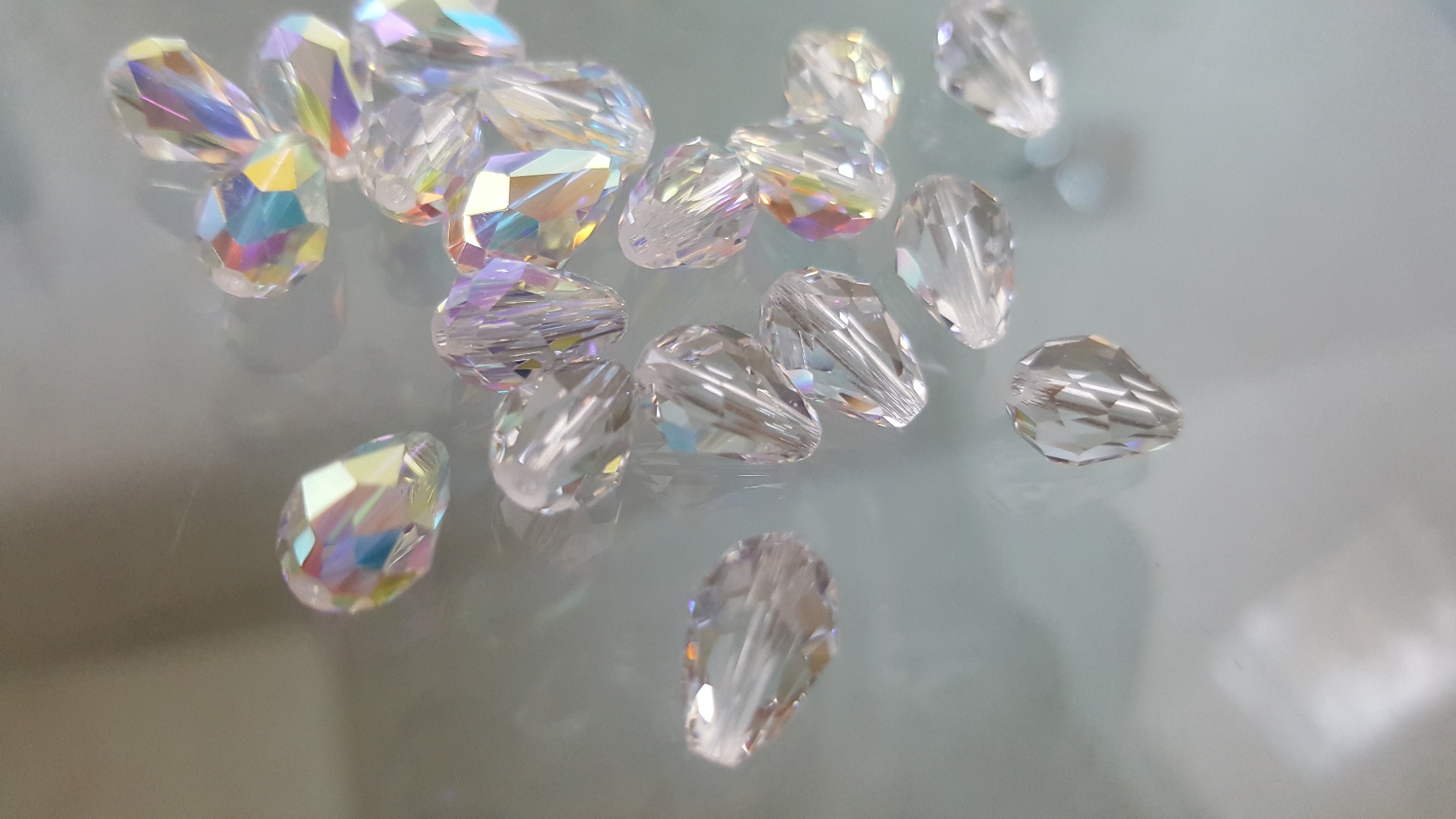 Strass Termoadesivi A Goccia – 20 Pezzi Da 13x8 Mm, Colore Verde Acqua Marmorizzato, Per Personalizzazione Abiti E Accessori