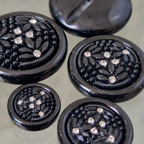 bottoni acrilici nero con strass