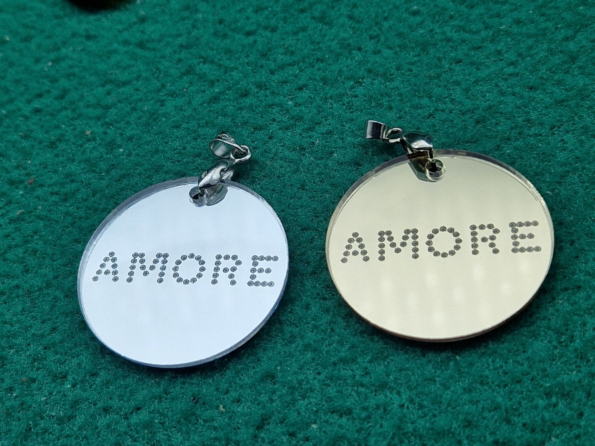 ciondoli in pvc specchiato amore ciondoli in pvc specchiato amore