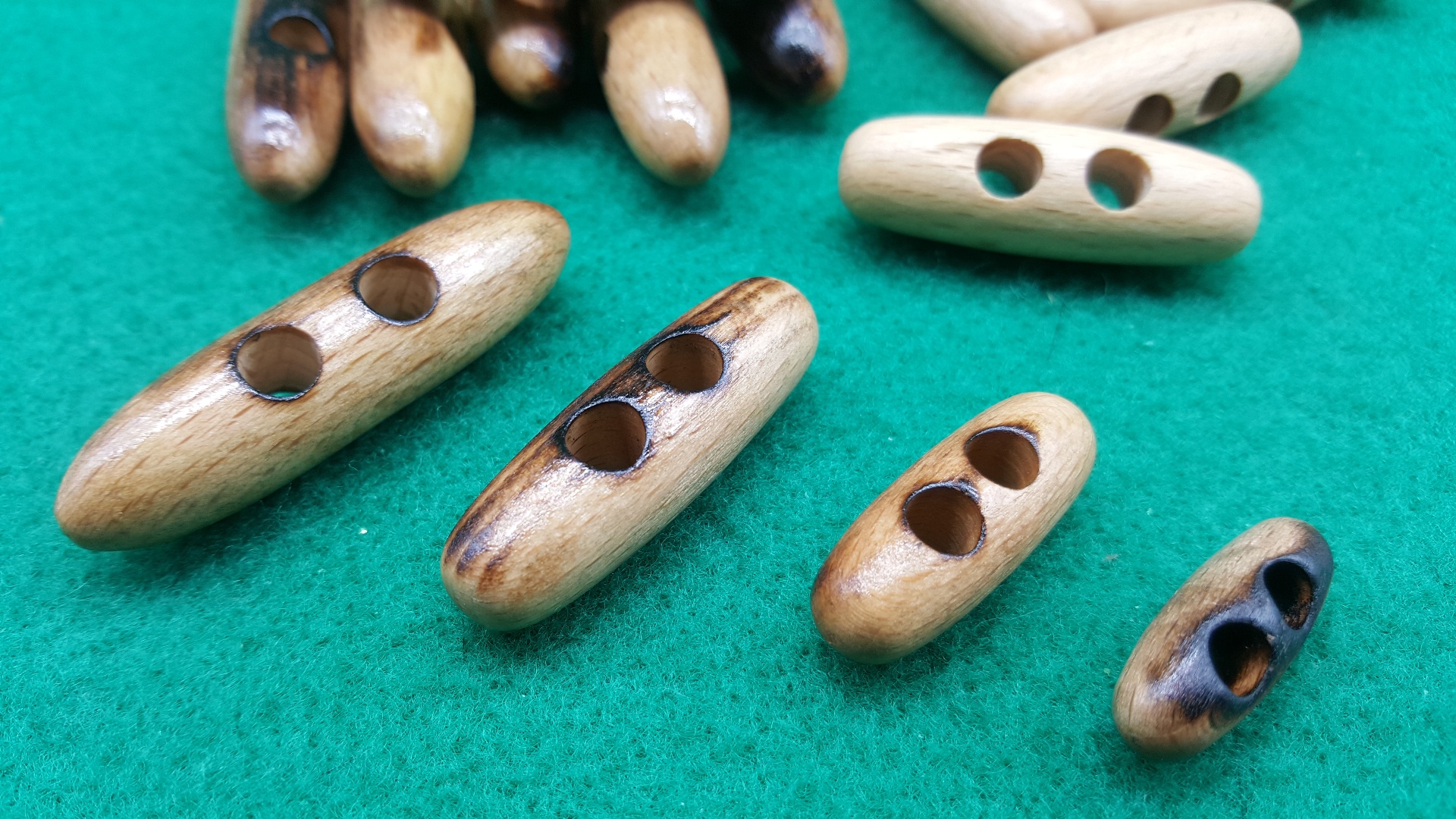 50 Bottoni In Legno A Forma Di Oliva - Ovali Con Doppio Foro, 30 Mm, Per Cappotti, Maglioni E Cucito Creativo Fai Da Te