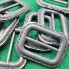 fibbia ecopelle grigio chiaro