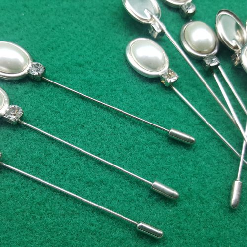 SPILLONE CON PERLA OVALE