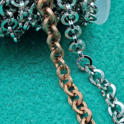 catena decorativa in rame anelli