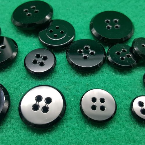 bottoni in vetro quattro fori