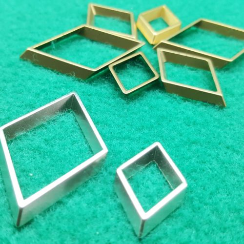 forma geometrica in metallo rombo