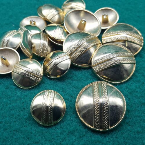 bottoni dorati catenella