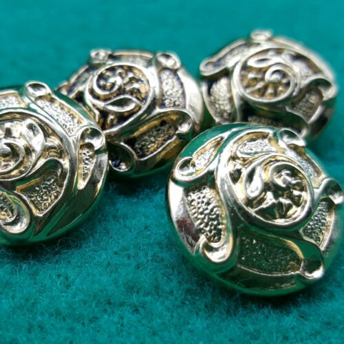 bottone metallo cashmere