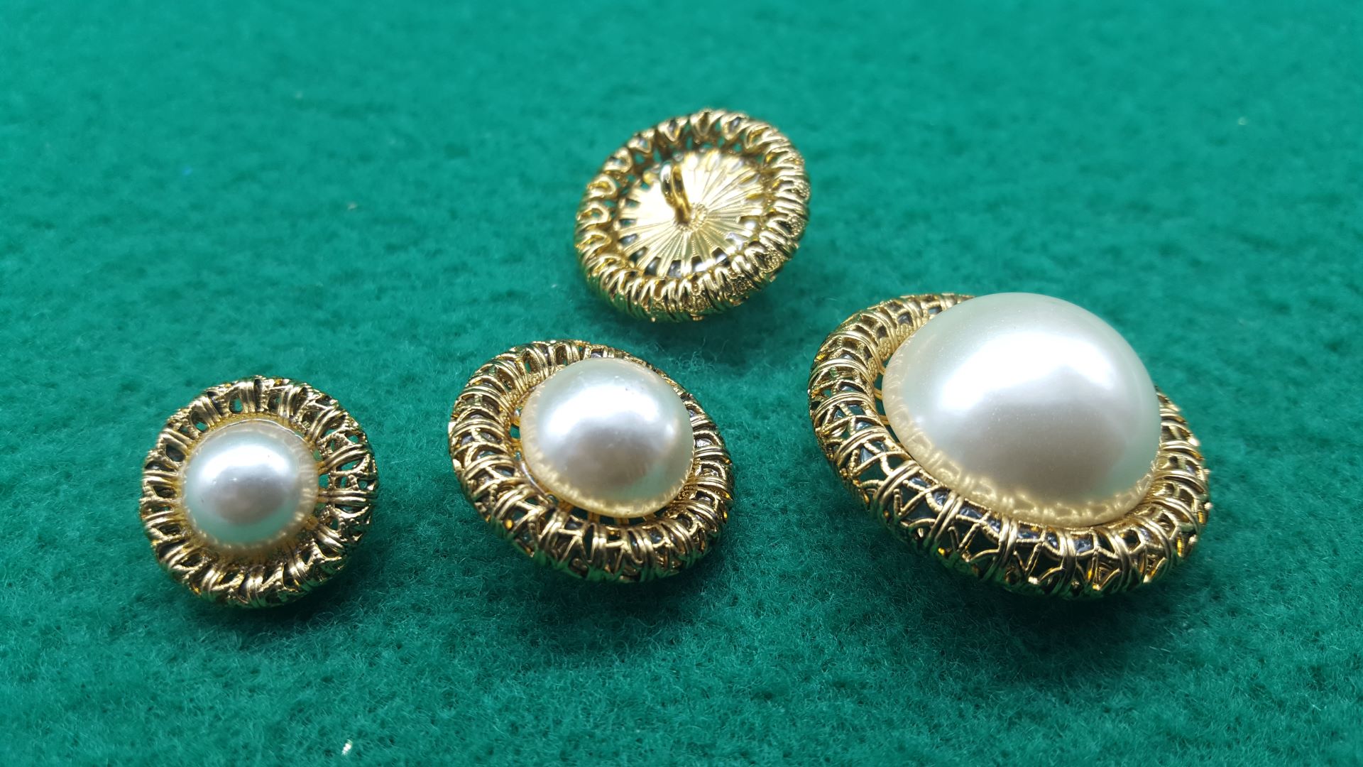 LOKILOKI Orecchini A Bottone Argento 925 Con CZ - Stella Di Saturno Spaziale - Gioielli Eleganti Per Donna E Sposa