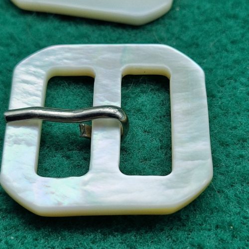 FIBBIE MADREPERLA OTTAGONALE