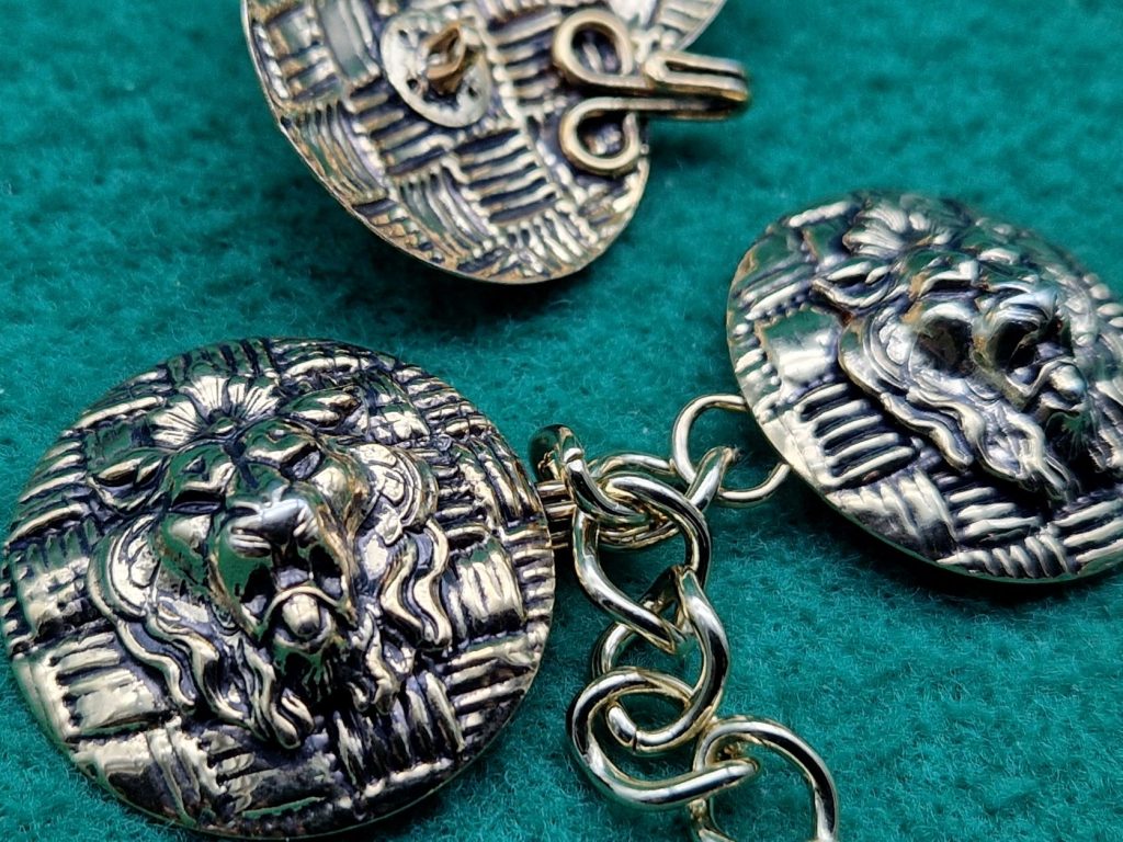 10 Bottoni Con Testa Di Leone Incisa In Metallo - Con Gambo - Colore Silver, 15mm Per Giacca E Camicia