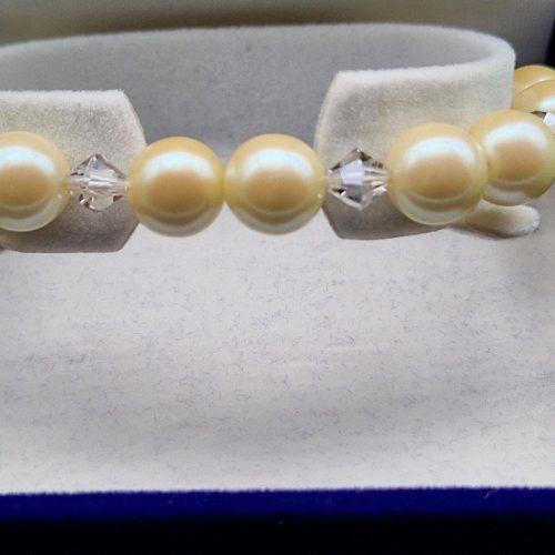 BRACCIALE DI PERLE CON PIETRE SWAROVSKI