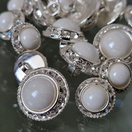 BOTTONE STRASS CON PERLA LUCIDA