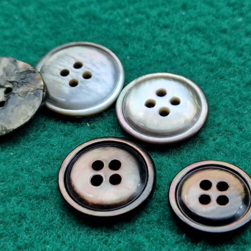 bottoni madreperla bordo inciso