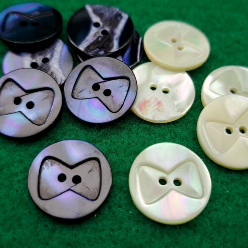 bottone madreperla fiocco