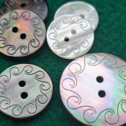 bottoni madreperla incisi 2 fori