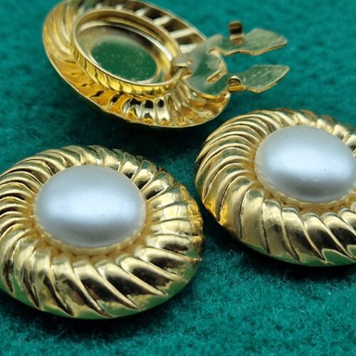 copribottone girandola con perla