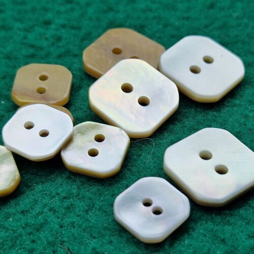 bottoni australiana quadrati avorio