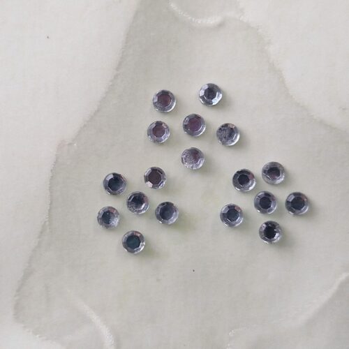 applicazione strass tre fiori