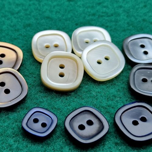 bottoni madreperla quadrati bordino