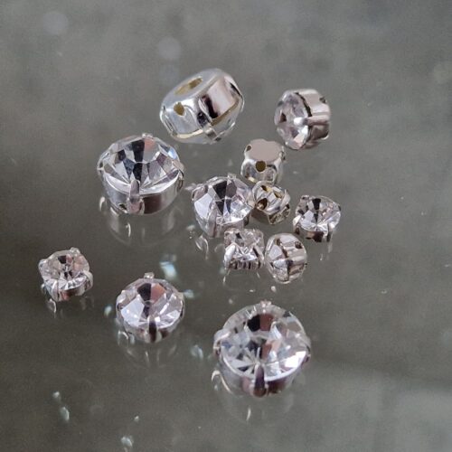 strass con castone da cucire
