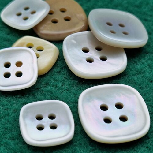 bottoni madreperla quadro 4 fori