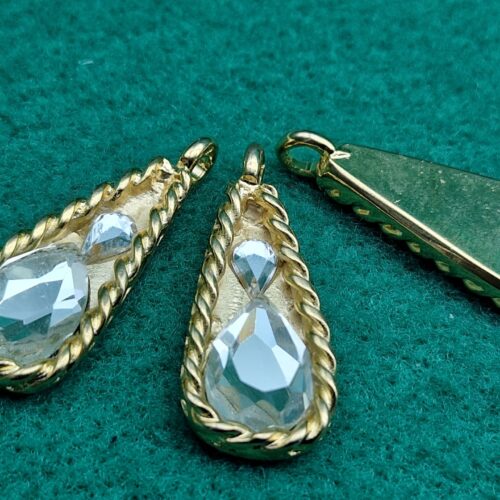 ciondolo goccia con strass