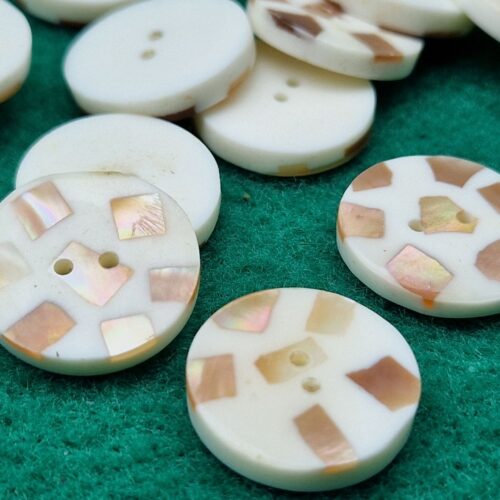 bottoni madreperla mosaico 2 fori