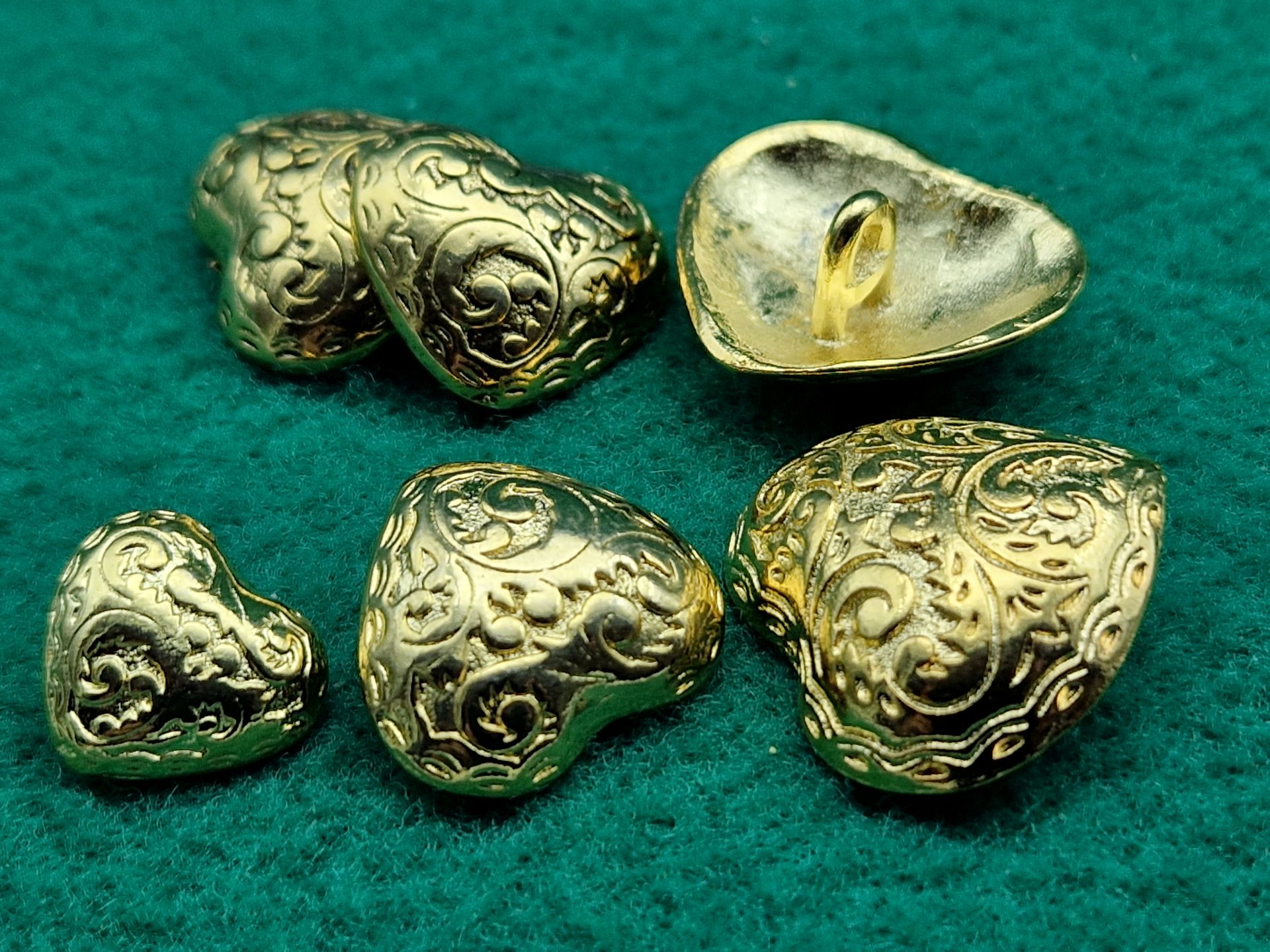 bottoni DORATI cuore decorato