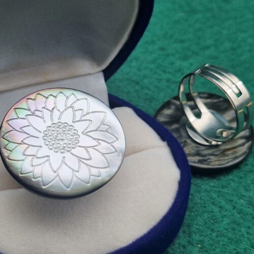 anello madreperla fiore di loto