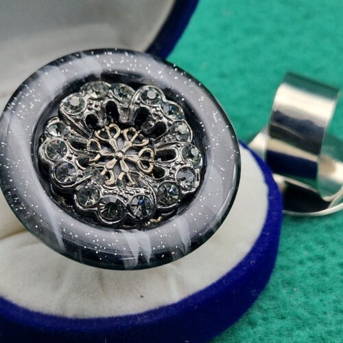 anello regolabile con fiore strass